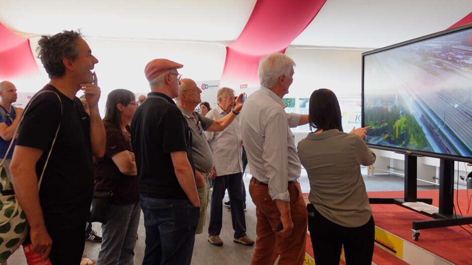 Beim Dialog-Markt am 12. Juni 2025 blieb genug Zeit, um mit den Projektverantwortlichen ins Gespräch zu kommen und individuelle Fragen zu stellen. Die zahlreichen konstruktiven Hinweise und Nachfragen zeigen, wie wichtig der direkte Dialog für die weitere Planung des Projekts ist.